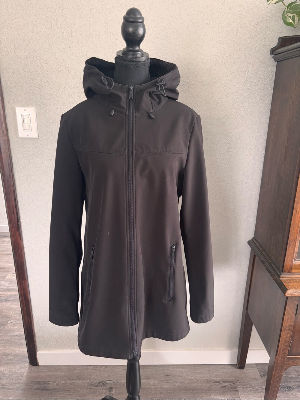 London Fog Black Women's Hooded Softshell Jacket